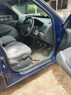 Toyota Raum 2005 Blue