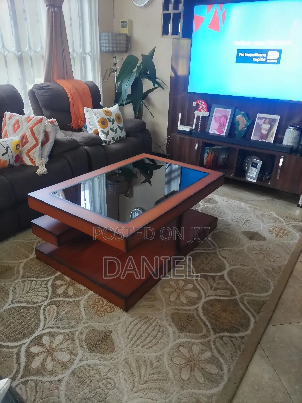 Coffee Table Yenye Kioo Kizito Juu
