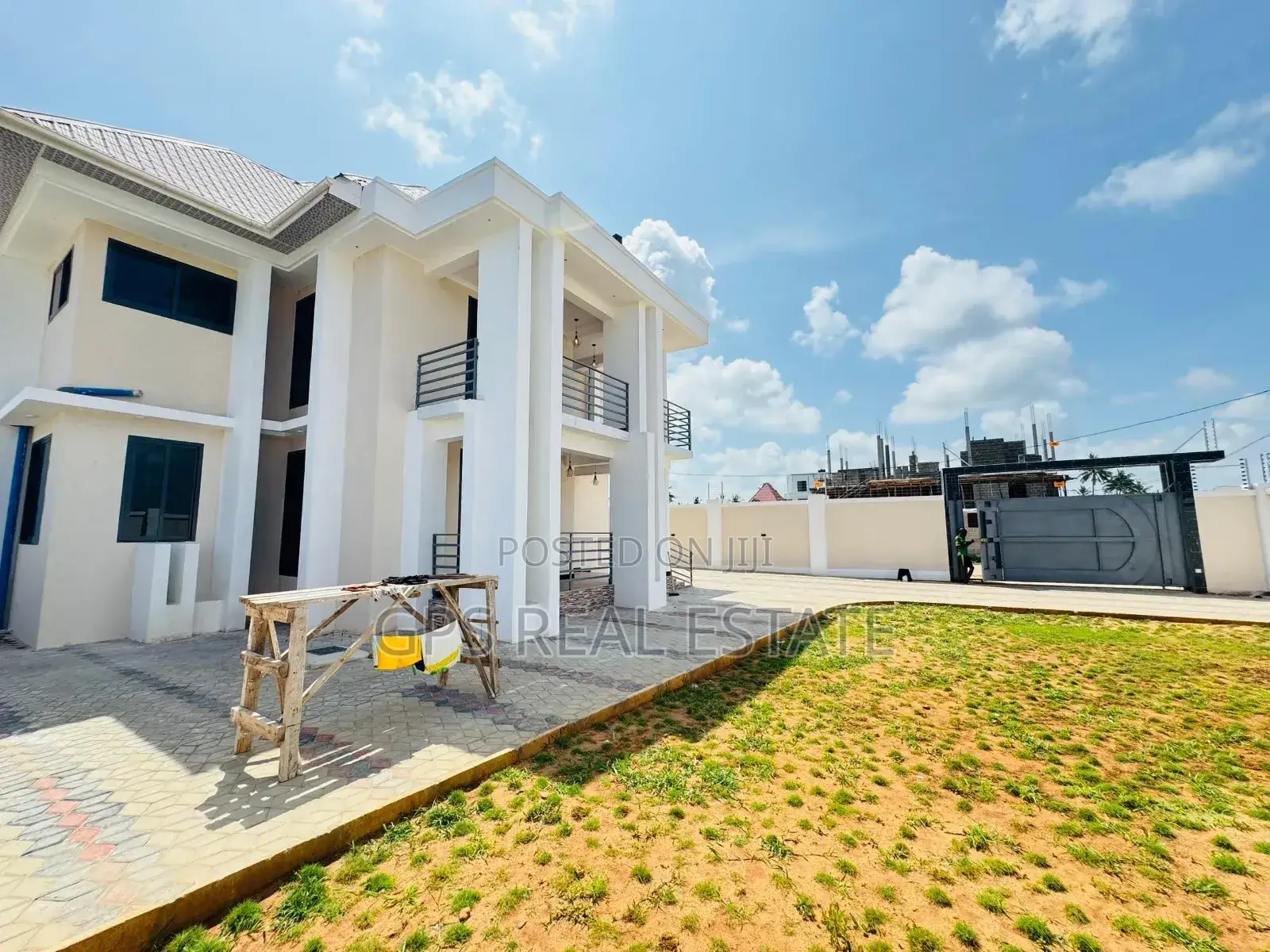 5bdrm House in Kisota, Kigamboni for sale