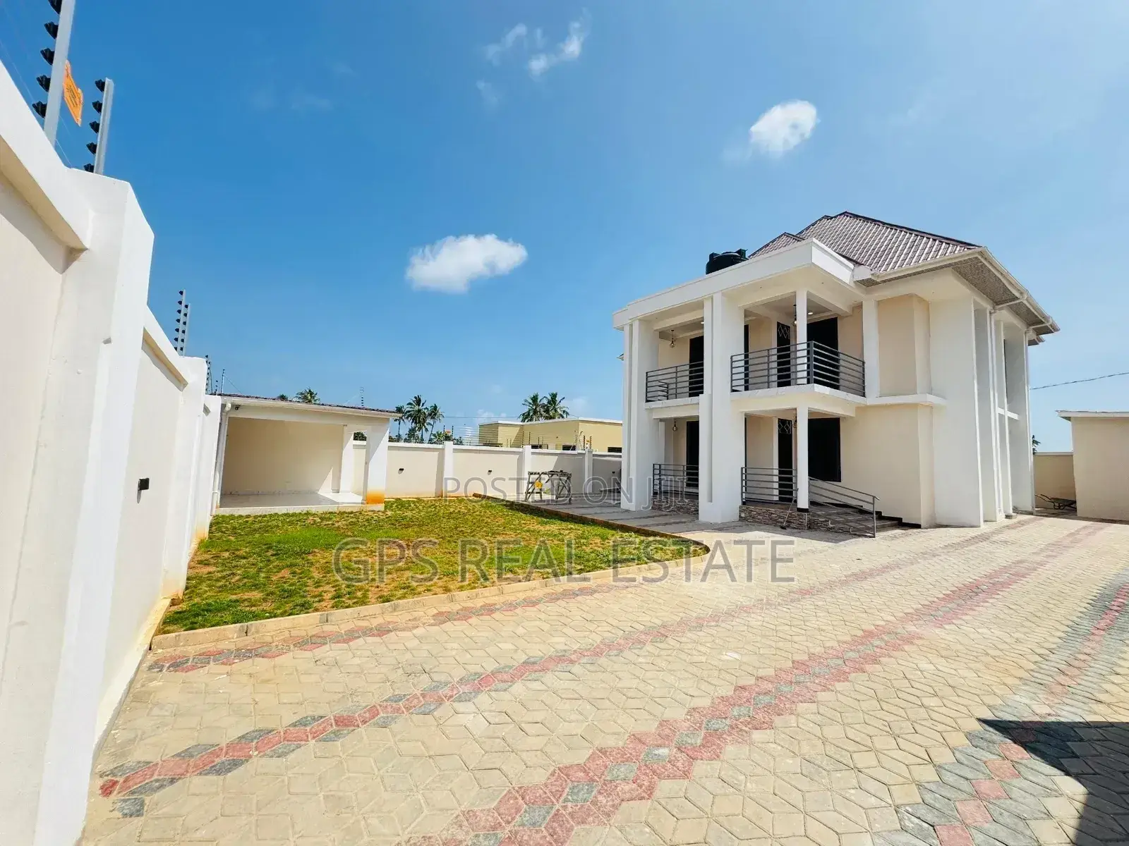 5bdrm House in Kisota, Kigamboni for sale