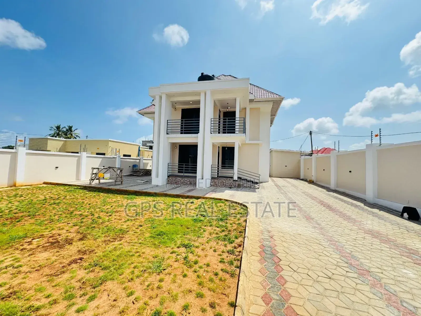 5bdrm House in Kisota, Kigamboni for sale