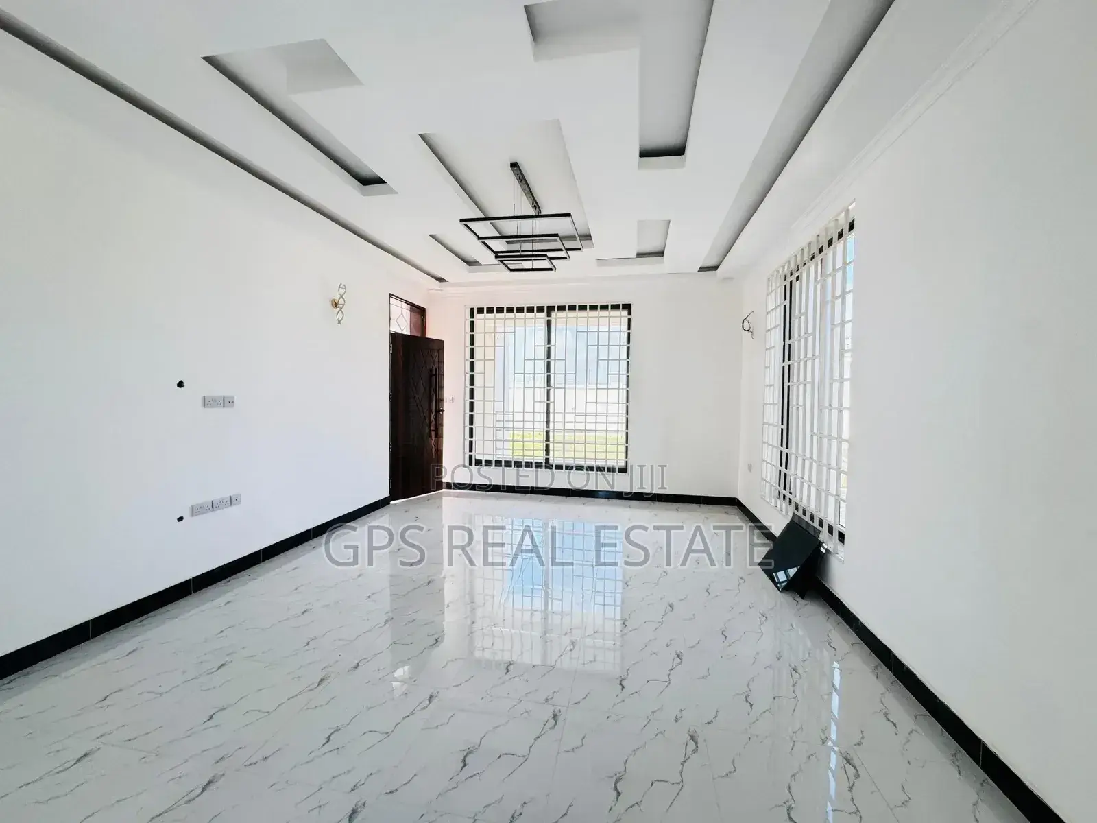 5bdrm House in Kisota, Kigamboni for sale