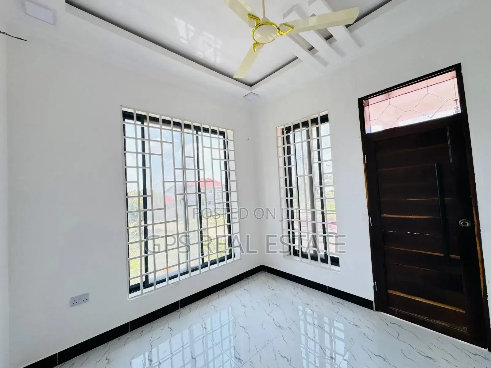 5bdrm House in Kisota, Kigamboni for sale
