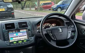 Toyota Crown 2008 Silver