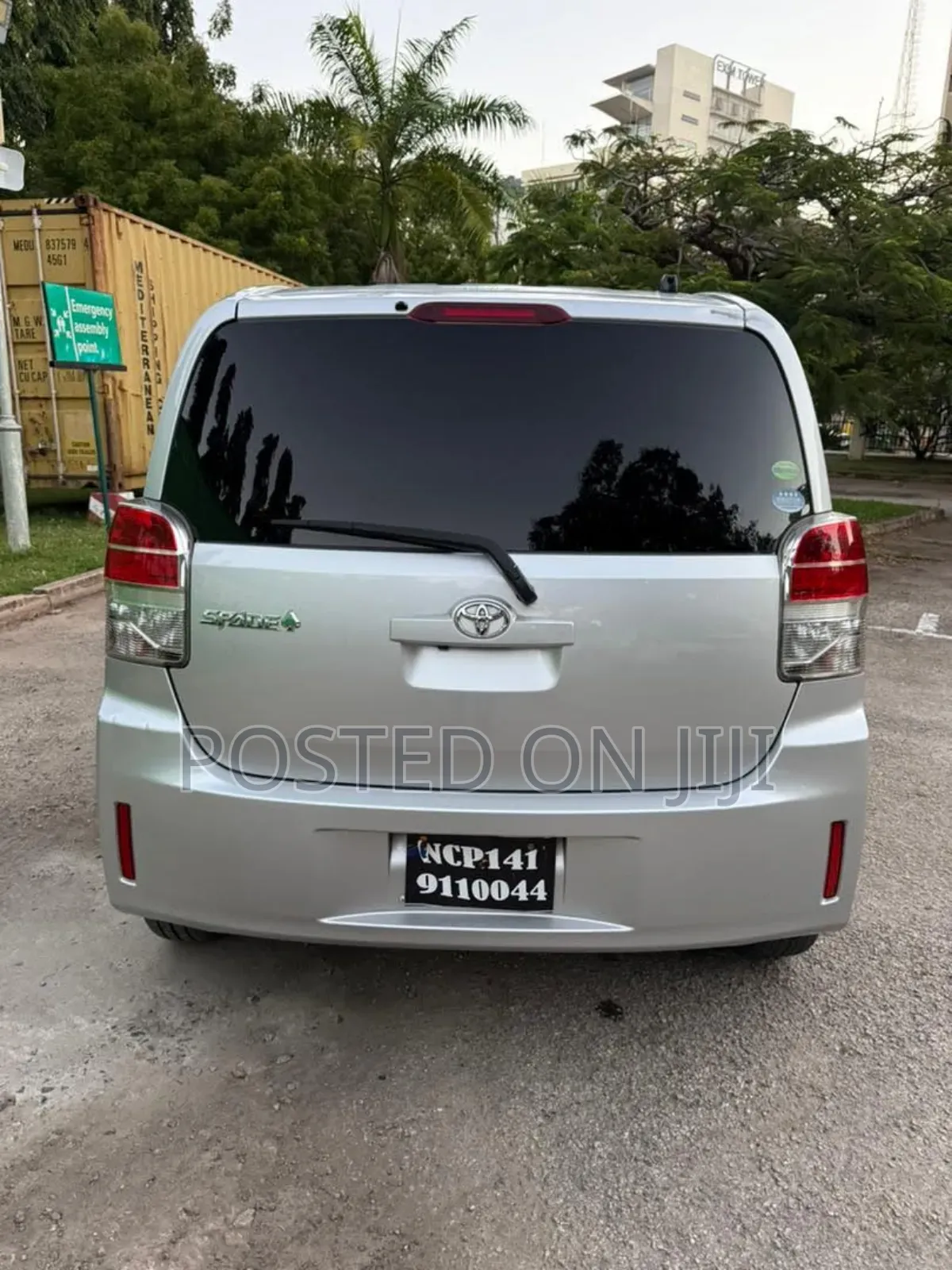 Toyota Porte 2014 Silver