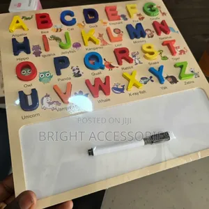 Kids Puzzles/ Kids Playing Puzzles