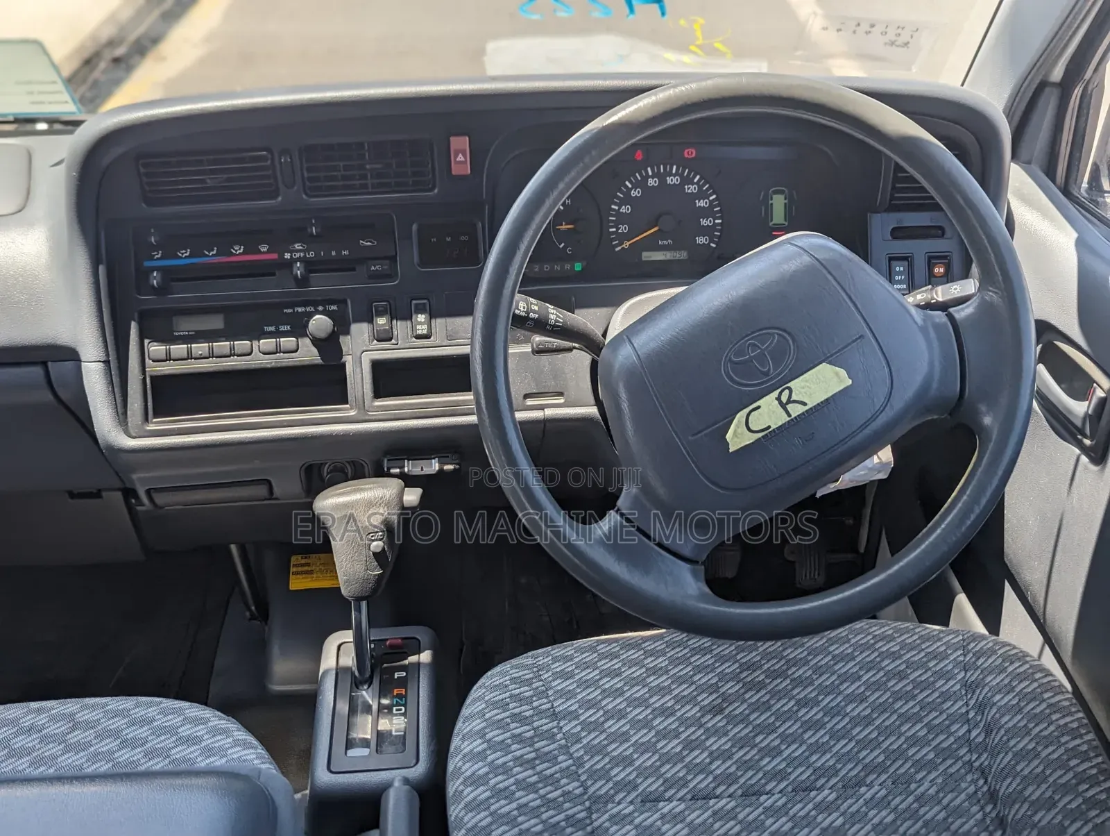 Toyota HiAce 2002 White
