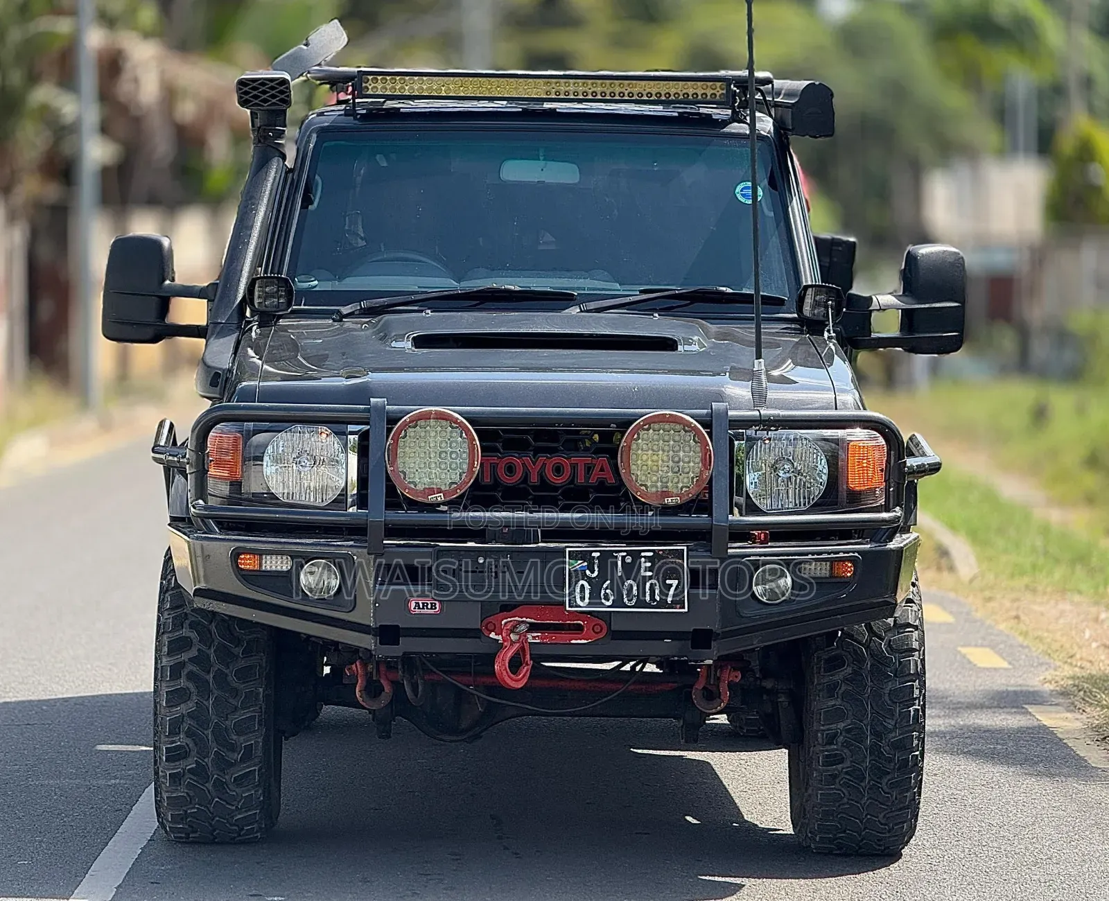 Toyota Land Cruiser 2015 Black
