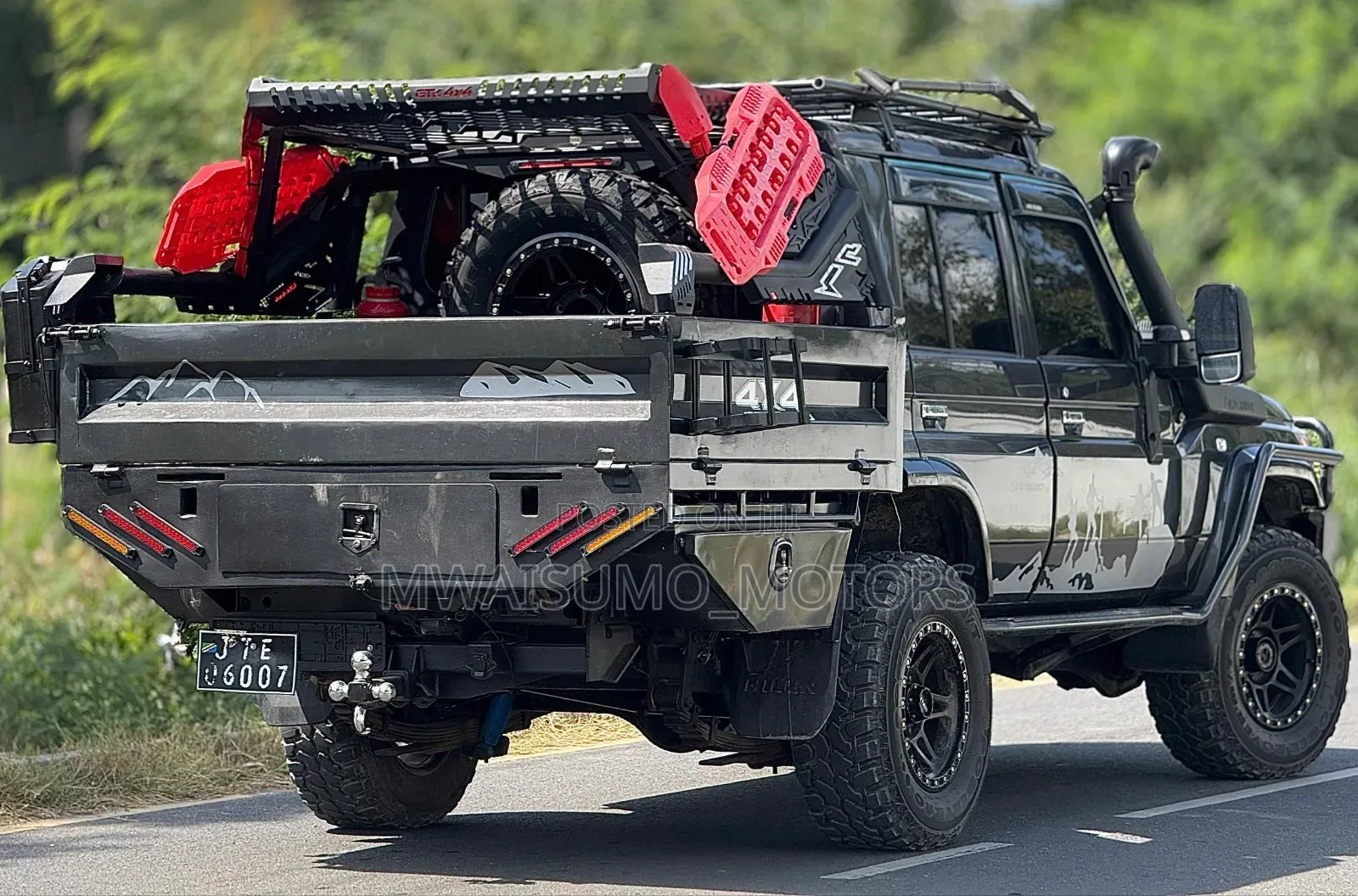 Toyota Land Cruiser 2015 Black