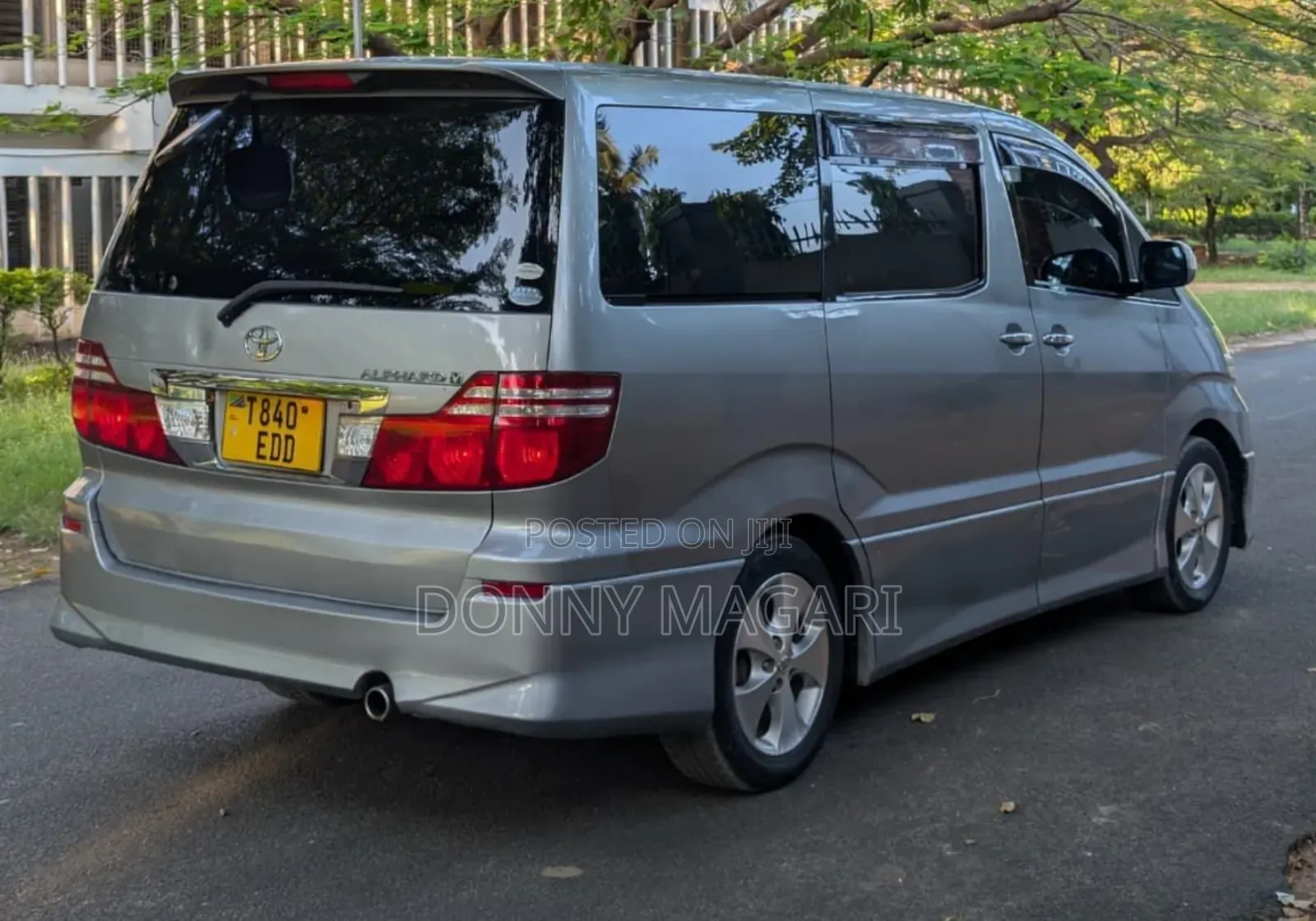 Toyota Alphard 2008 Silver