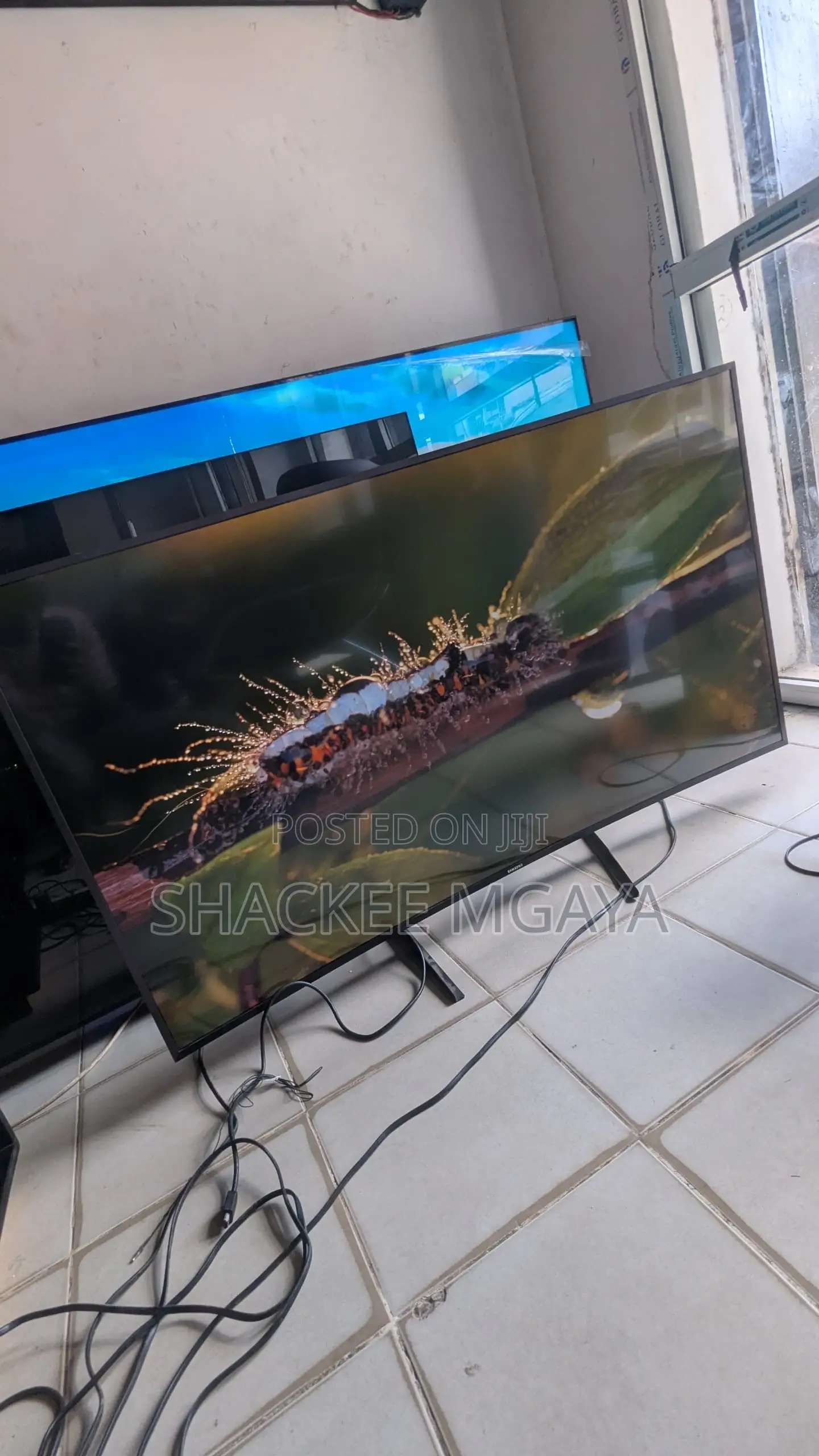 Sumsung Inch 55 Caved Smart Tv