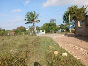 Viwanja Vizuri Sana Vinauzwa Madale Flamingo