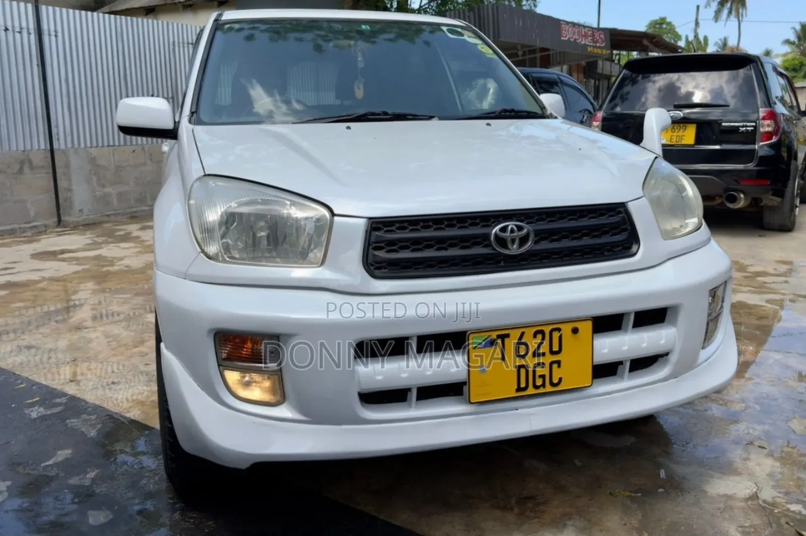 Toyota RAV4 2002 White