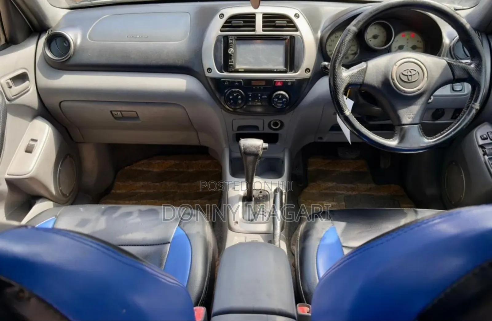 Toyota RAV4 2002 White