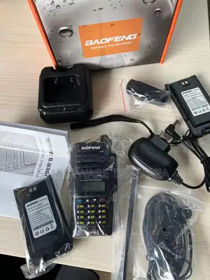 Baofeng Uv-9r Waterproof and Dustproof Dual Band Ham Two Way Radio