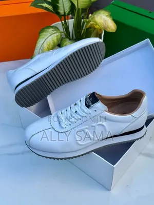 Men's Shoes Vlentino Material Leather Color White