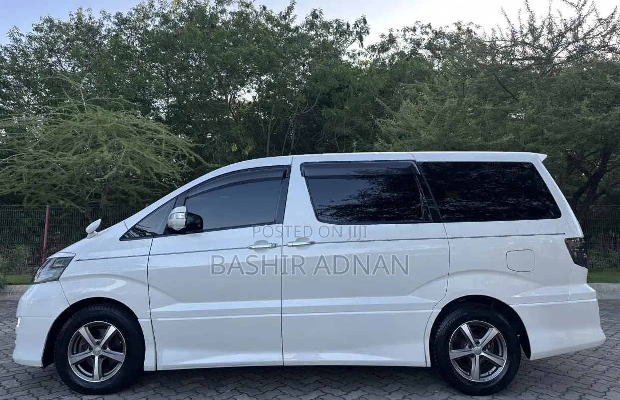 Toyota Alphard 2007 White