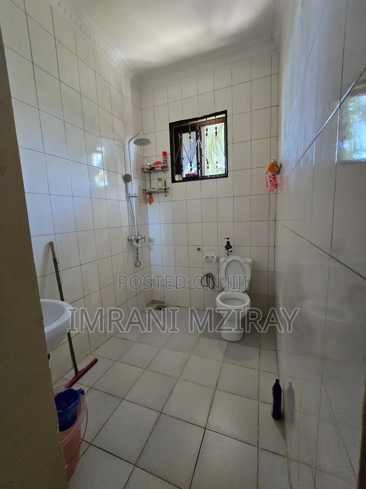 8bdrm House in Mikocheni for rent