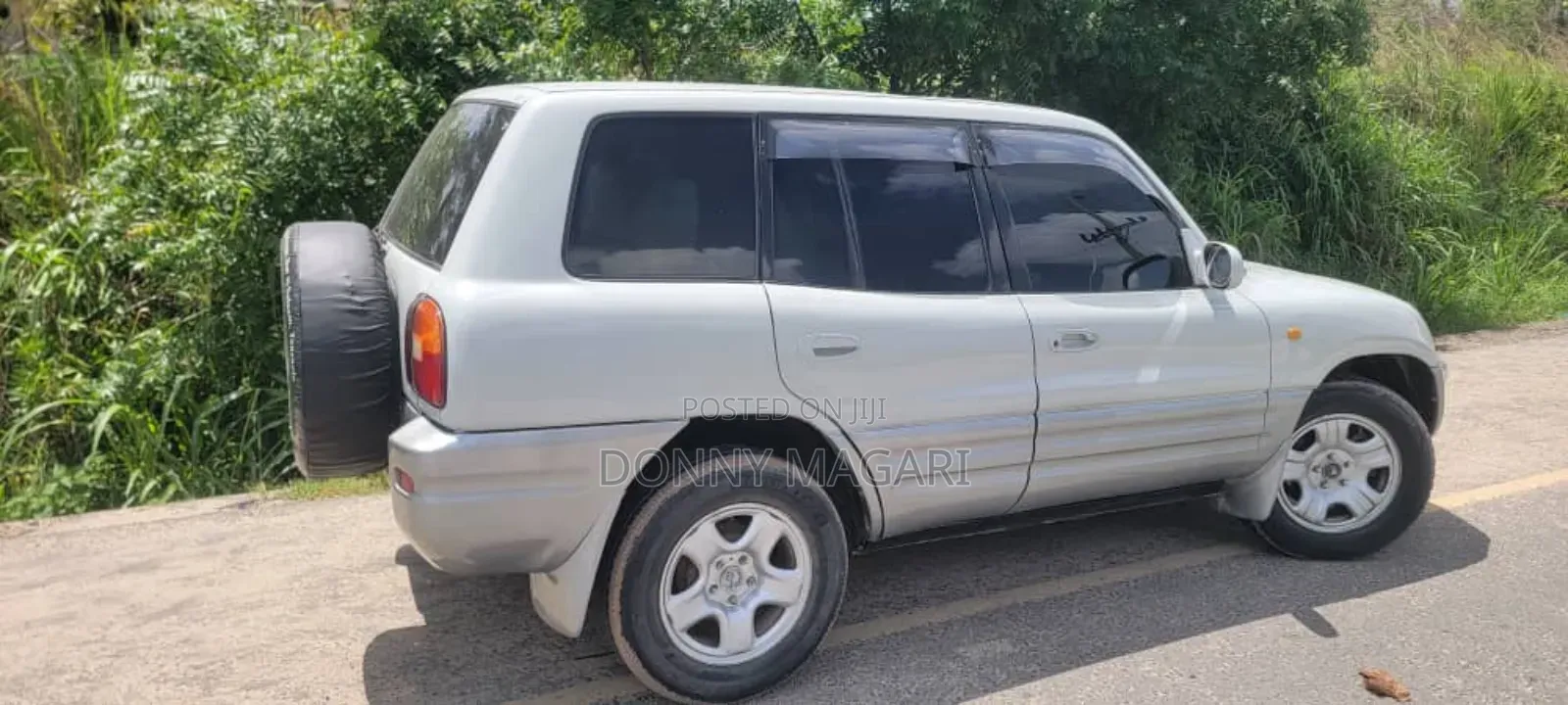 Toyota RAV4 Automatic 2003 White