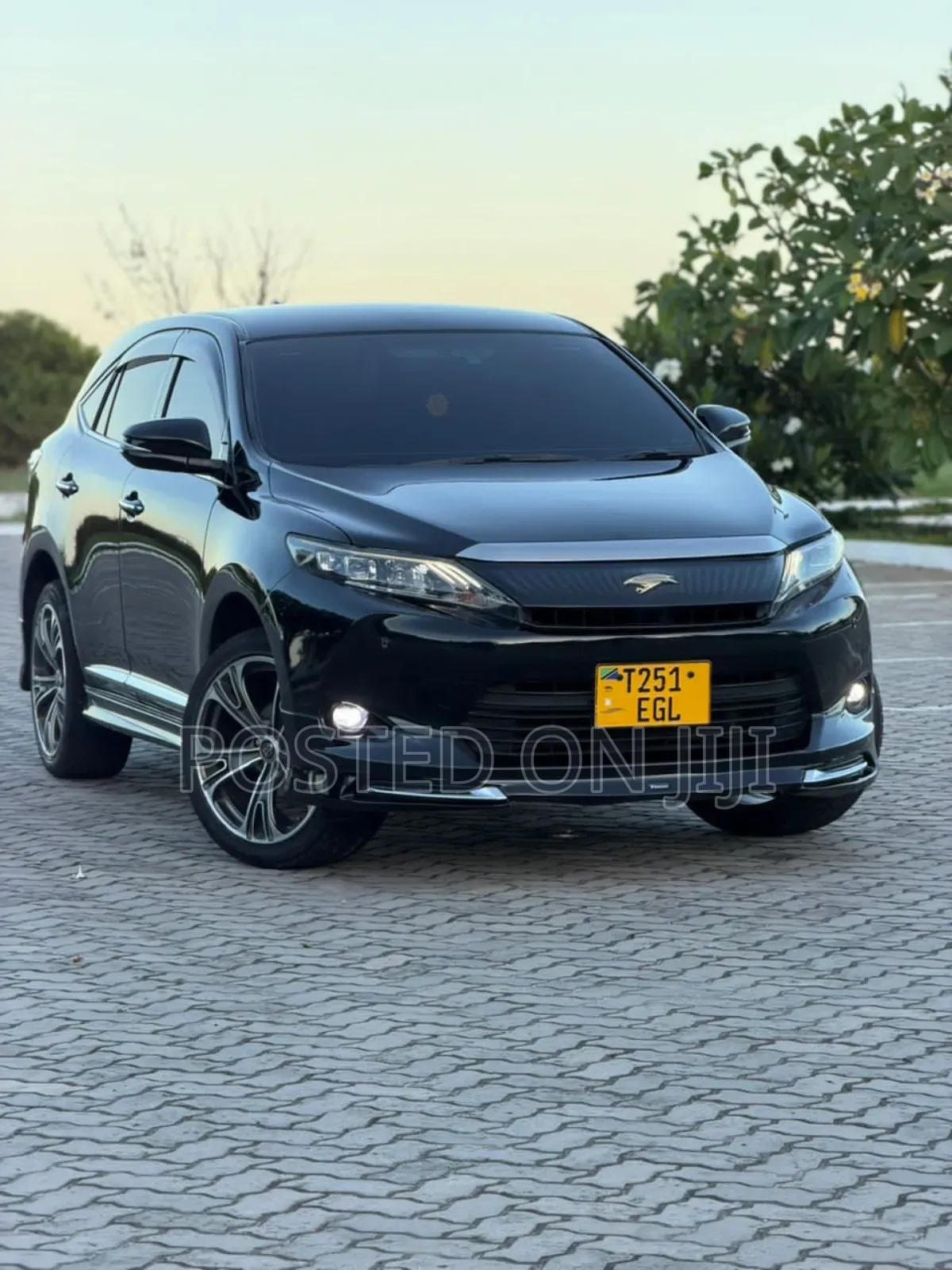 Toyota Harrier 2016 Black