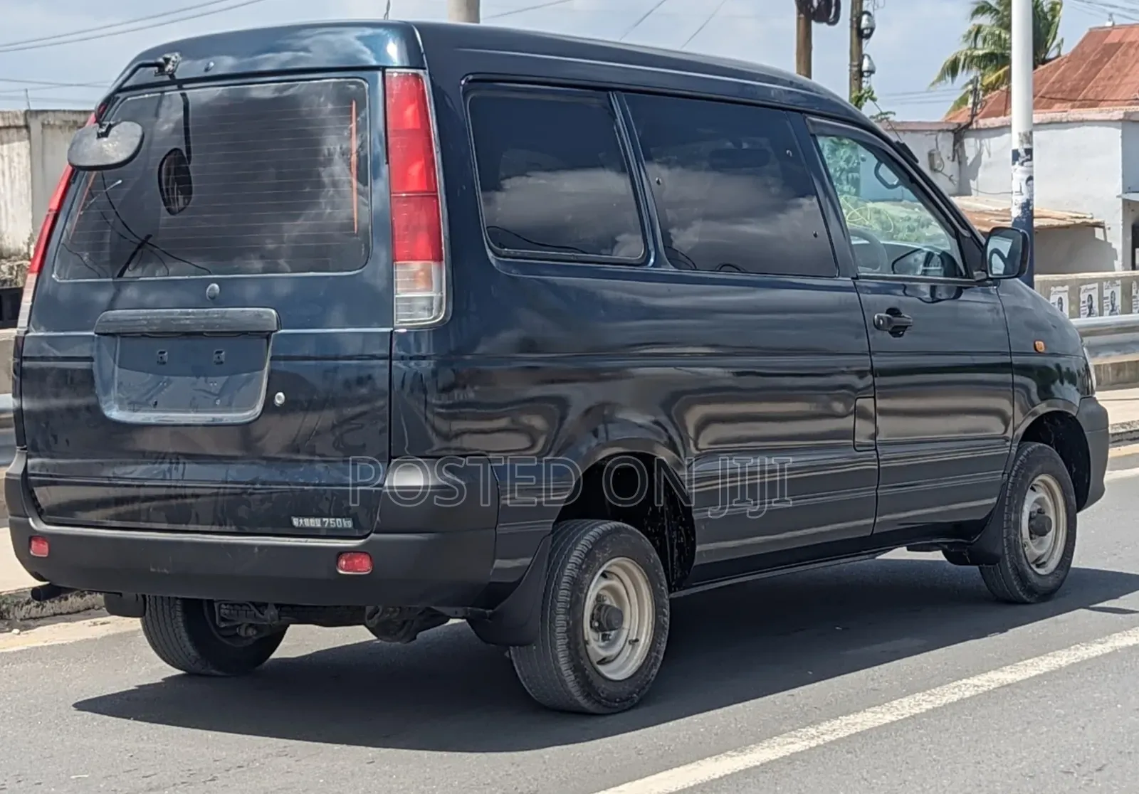 Toyota TownAce Noah 2001 Black
