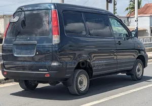 Toyota TownAce Noah 2001 Black