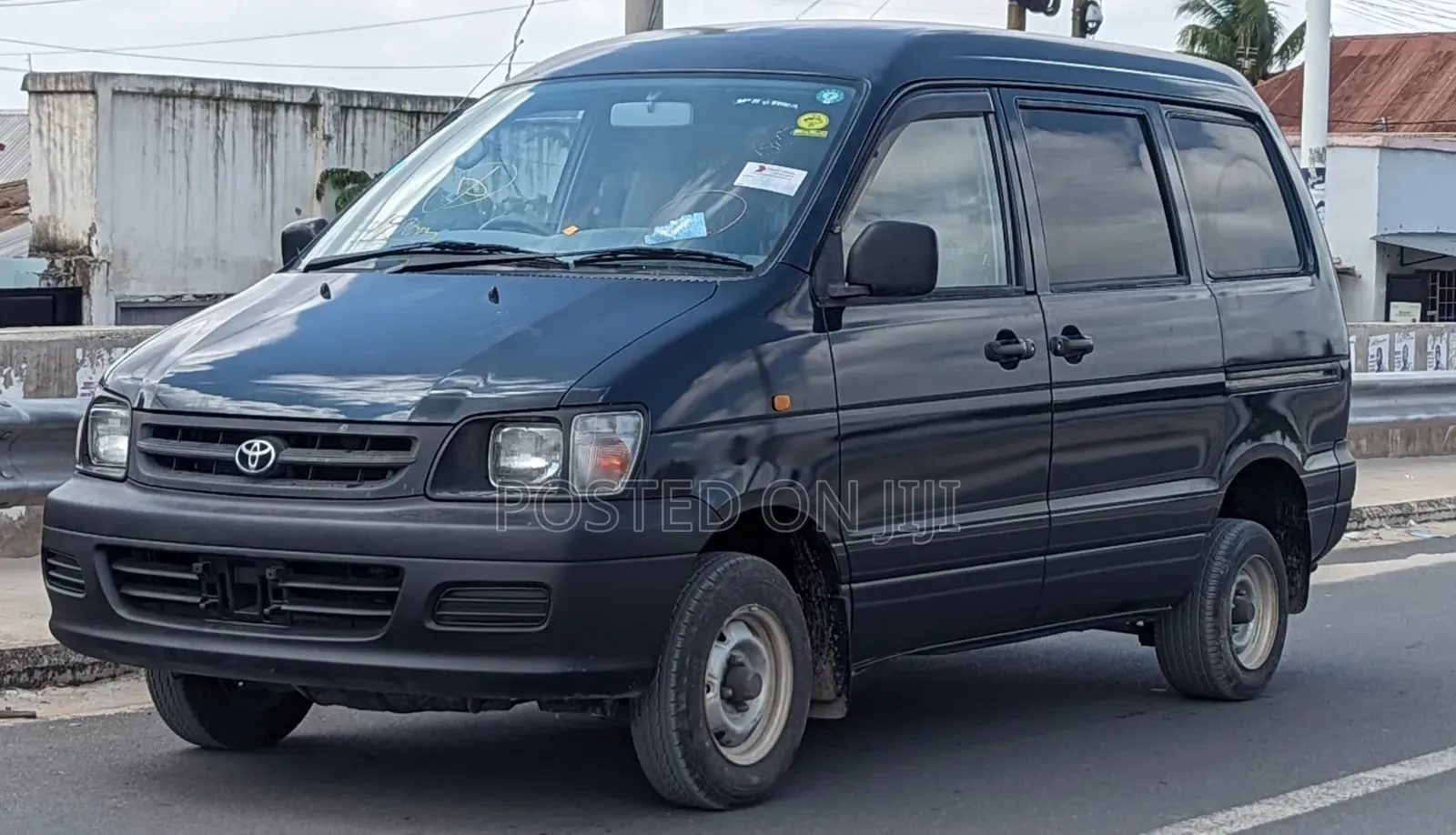 Toyota TownAce Noah 2001 Black