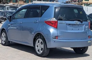Toyota Ractis 2011 Blue