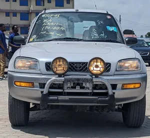 Toyota RAV4 1996 Silver