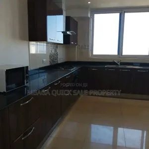 3bdrm Apartment in Upanga for rent