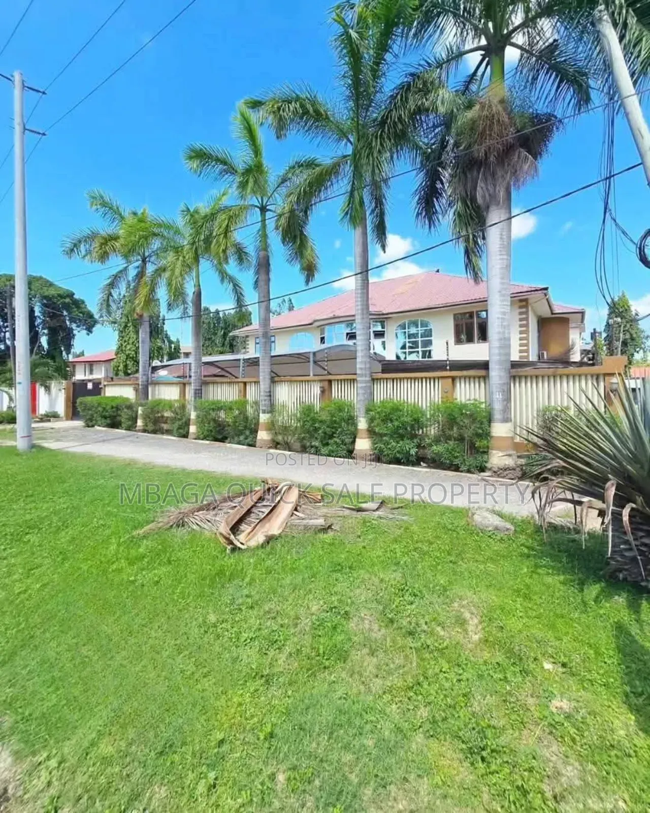 14bdrm House in Mikocheni for rent