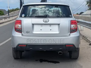 Toyota IST 2007 Silver