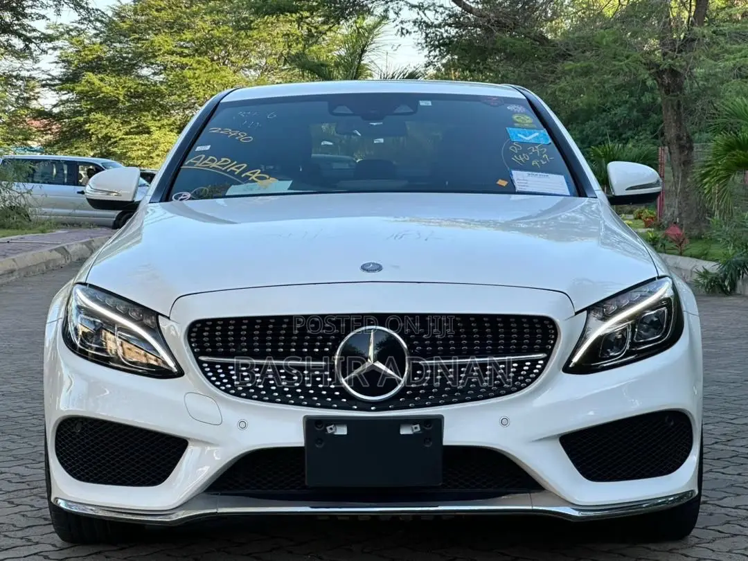 Mercedes-Benz C200 2014 White