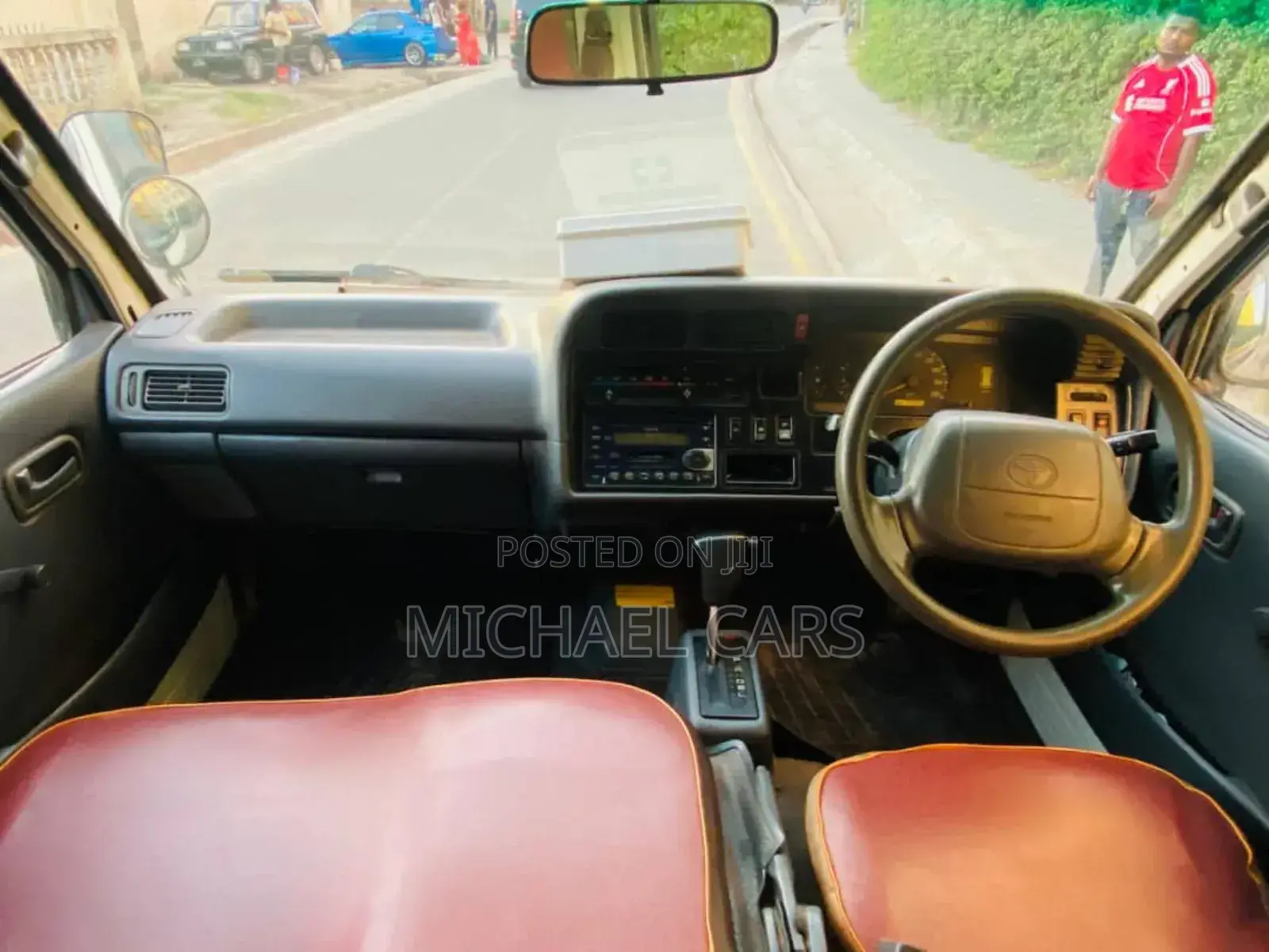 Toyota HiAce 1998 White