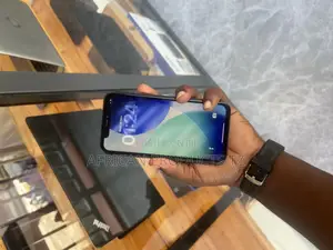 Apple iPhone 11 64 GB Black