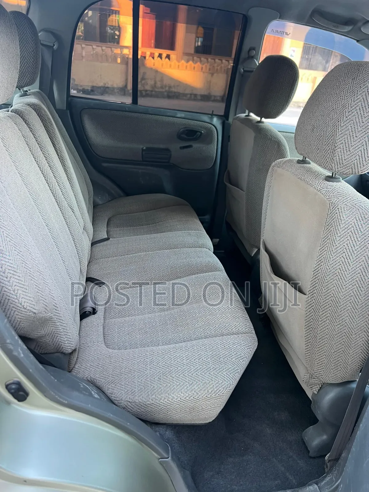 Suzuki Escudo 2005 Gold