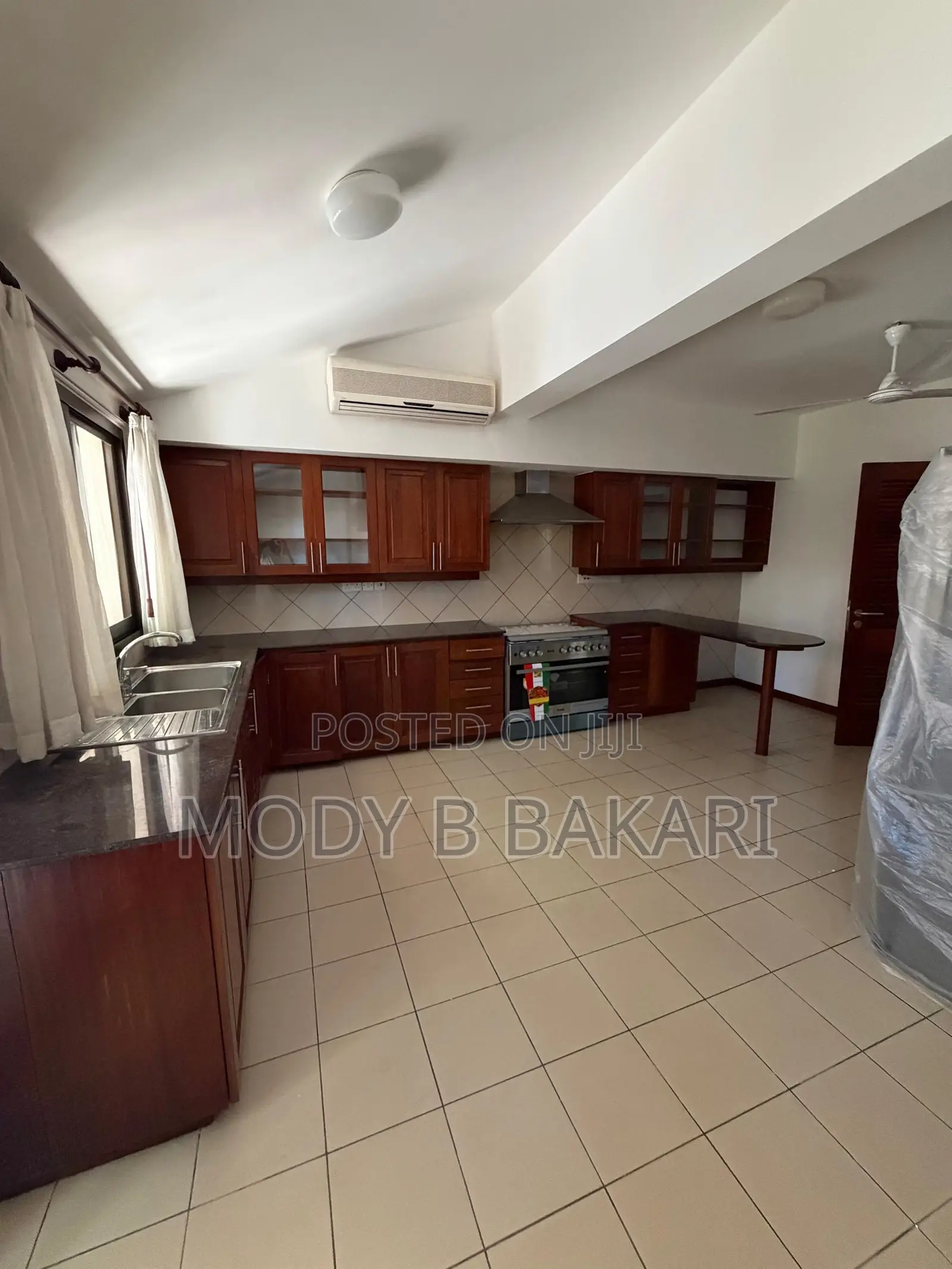 3bdrm House in Masaki for rent
