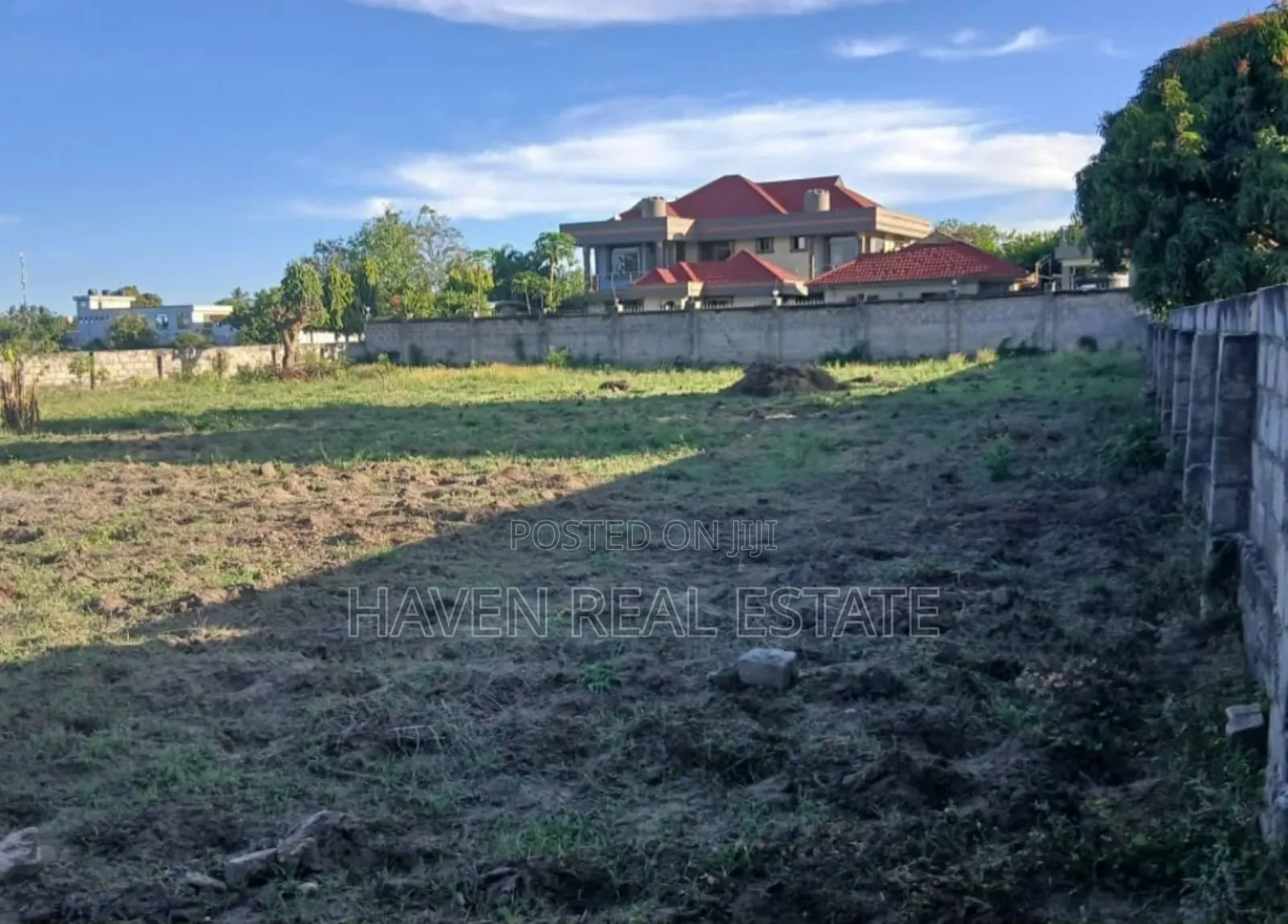 2400sqmt Plot for Sale at Ununio Beach