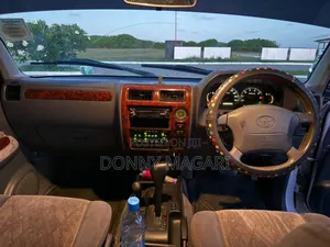 Toyota Land Cruiser Prado 2002 White