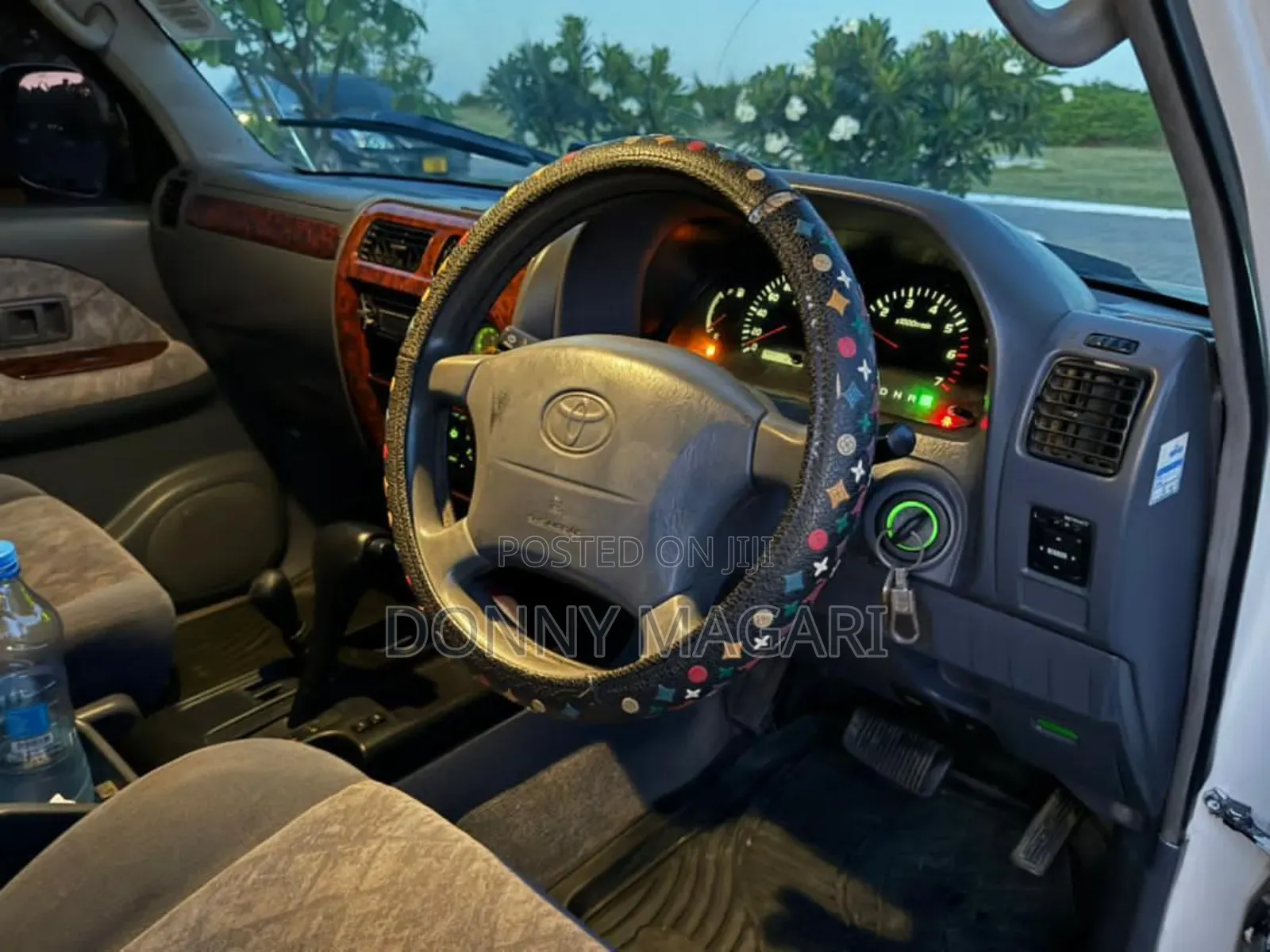 Toyota Land Cruiser Prado 2002 White