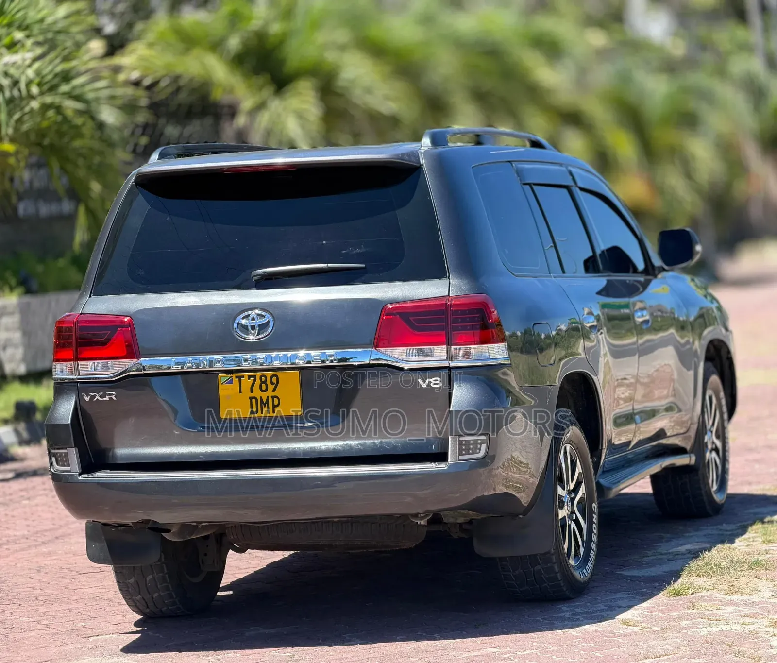 Toyota Land Cruiser 4.5 V8 VXR 2010 Gray