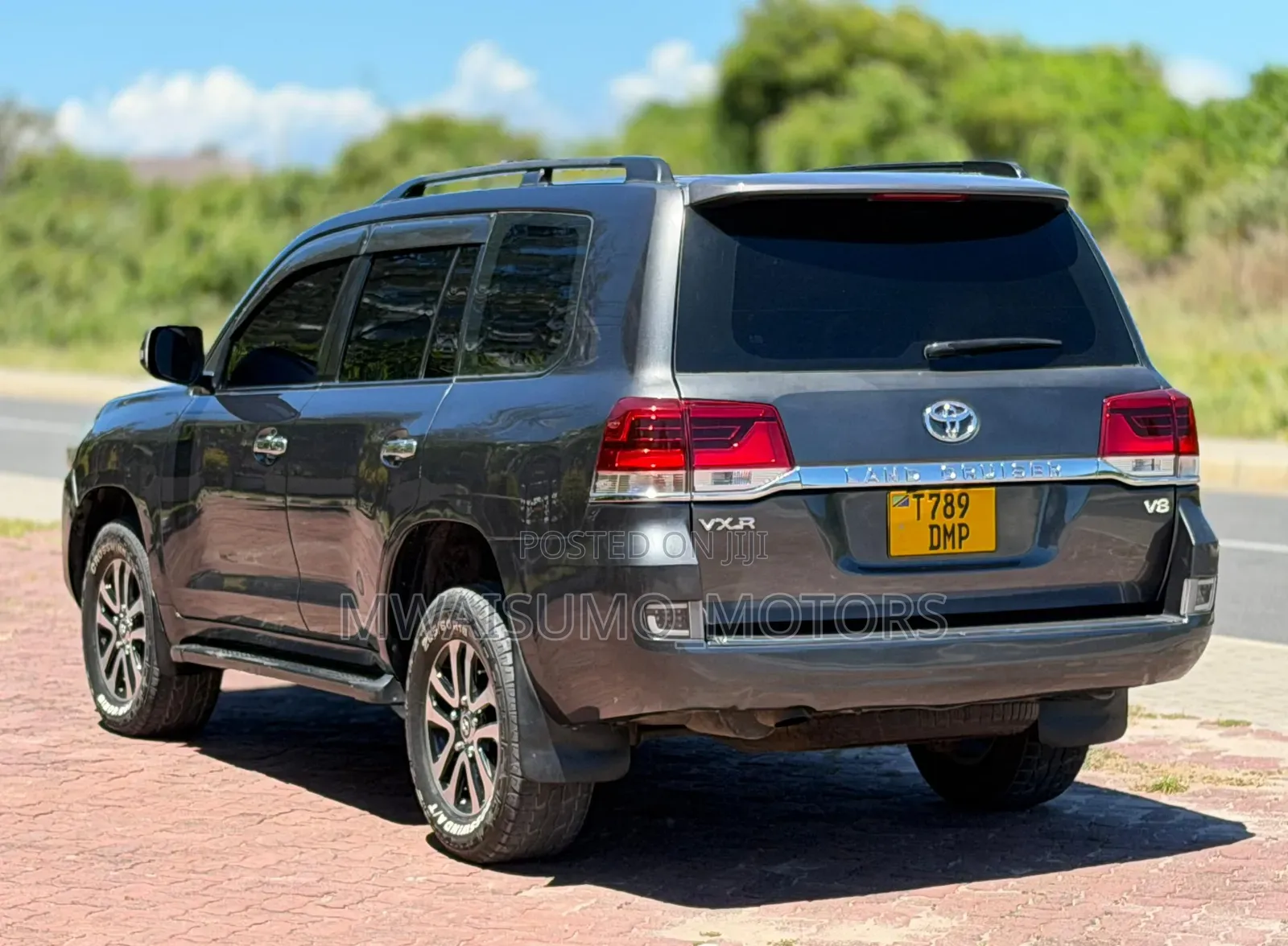 Toyota Land Cruiser 4.5 V8 VXR 2010 Gray