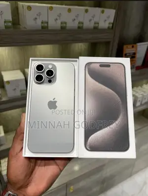 New Apple iPhone 15 Pro Max 256 GB