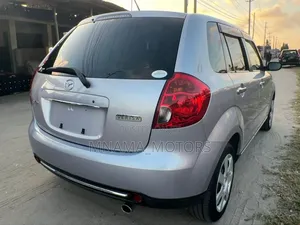 Mazda Verisa 2008 Silver