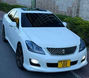 Toyota Crown 2009 White