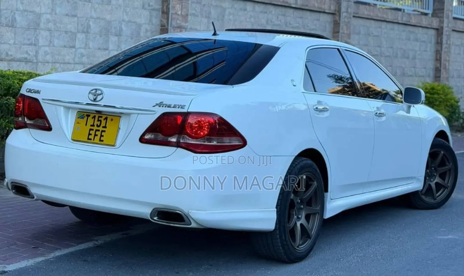 Toyota Crown 2009 White