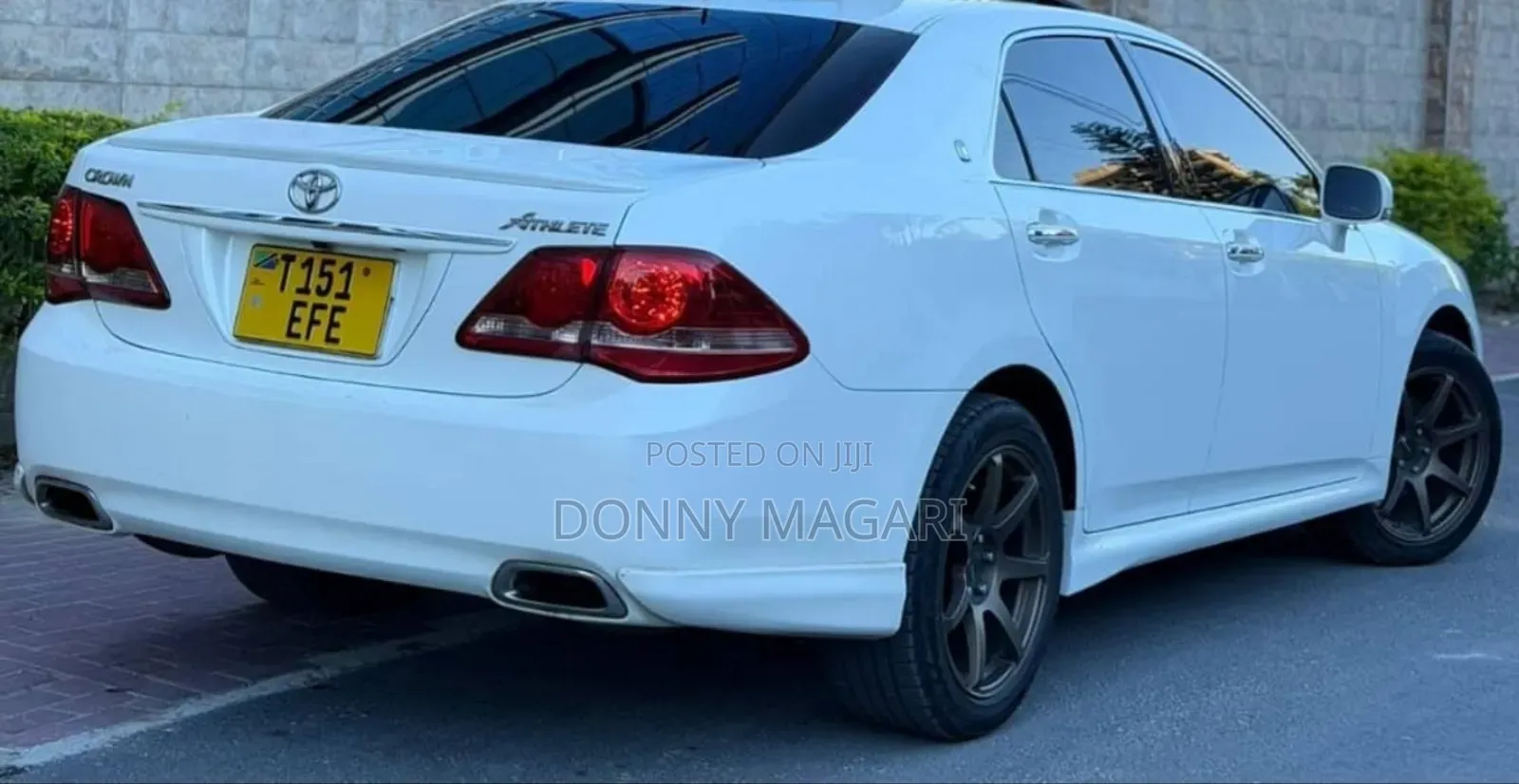 Toyota Crown 2009 White