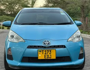 Toyota Aqua 2013 Blue