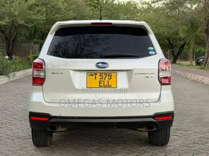 Subaru Forester 2014 Pearl