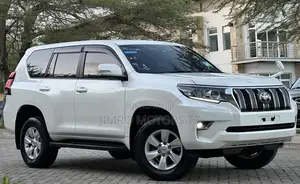 Toyota Land Cruiser Prado 2018 White